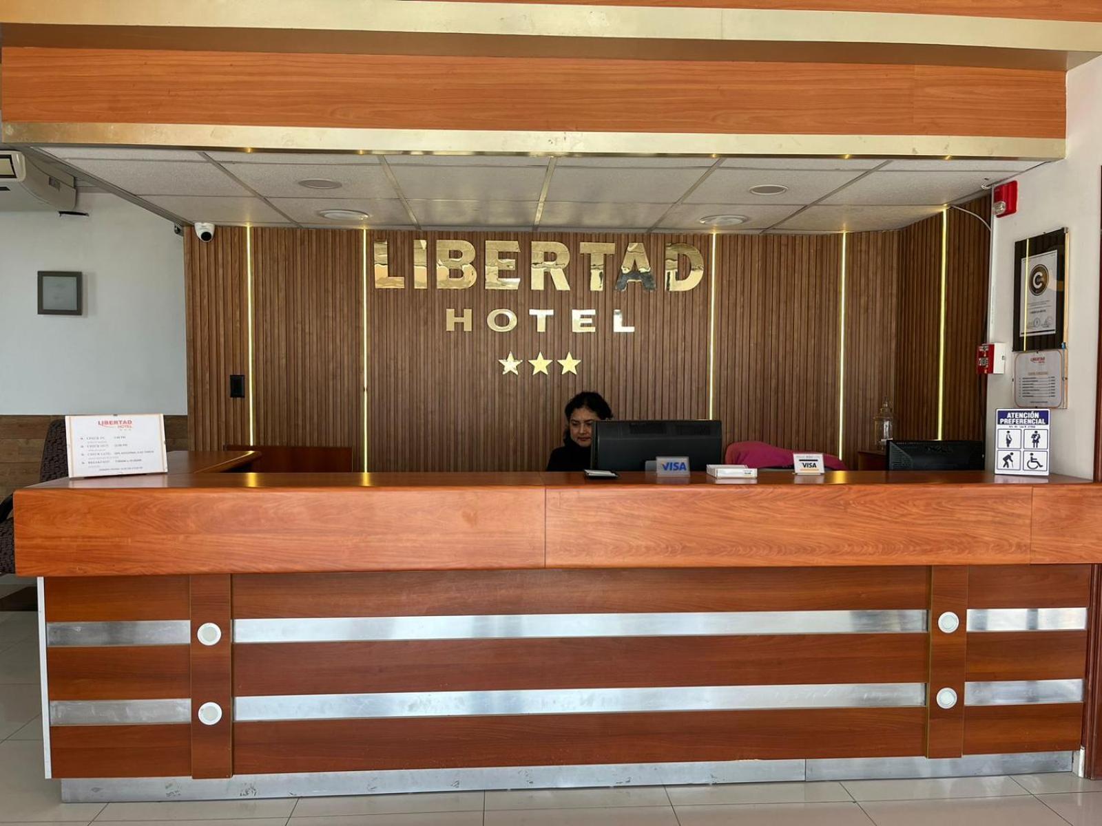 Hotel Libertad Pacasmayo Exterior photo